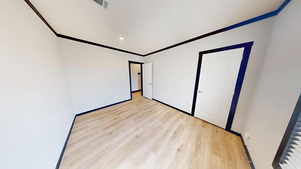 Building Photo - 822 Private Rd