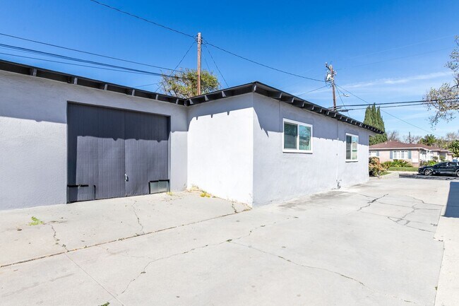 Building Photo - 2222 248th St