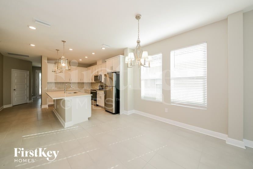 Building Photo - 5331 Spanish Moss Cv