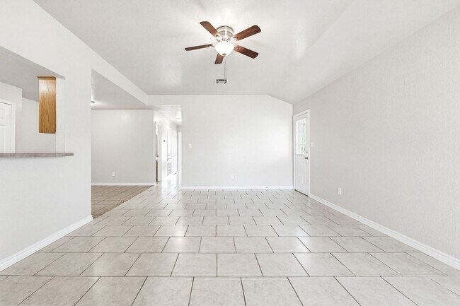 Building Photo - 3605 Westwood Dr