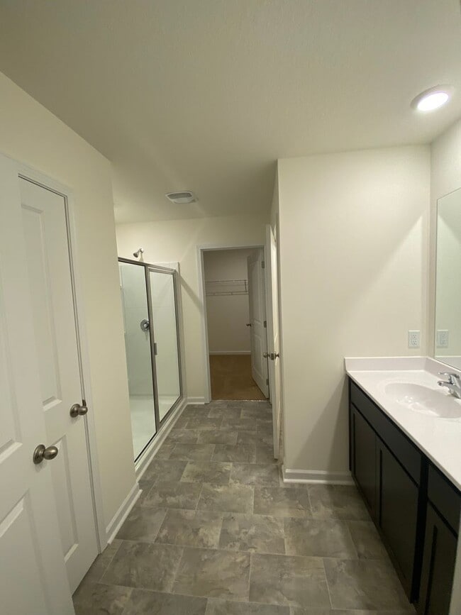 Building Photo - Gorgeous South Knoxville house!!!!!