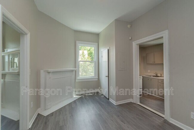 Building Photo - 2158 Broad St