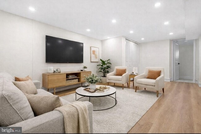 Building Photo - 6812 Sprague St