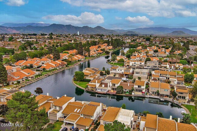 Building Photo - 560 Chapala Dr