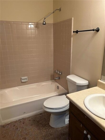 Building Photo - 1530 Oleander Dr SW