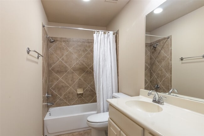 Building Photo - 26519 Longleaf Valley Dr