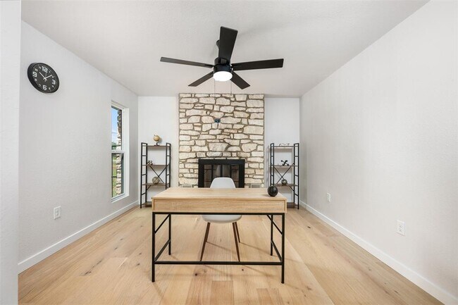 Building Photo - 2020 Hilliard Rd