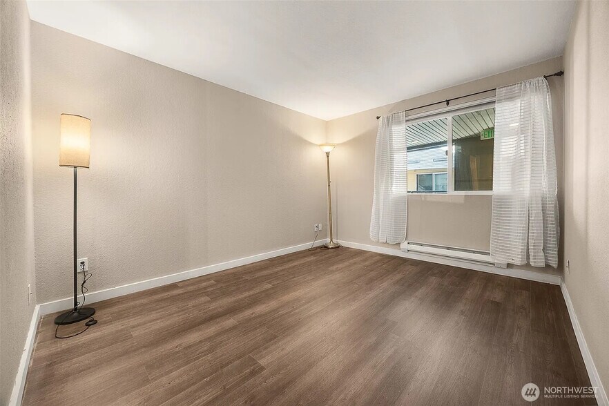 Building Photo - 1311 12th Ave S