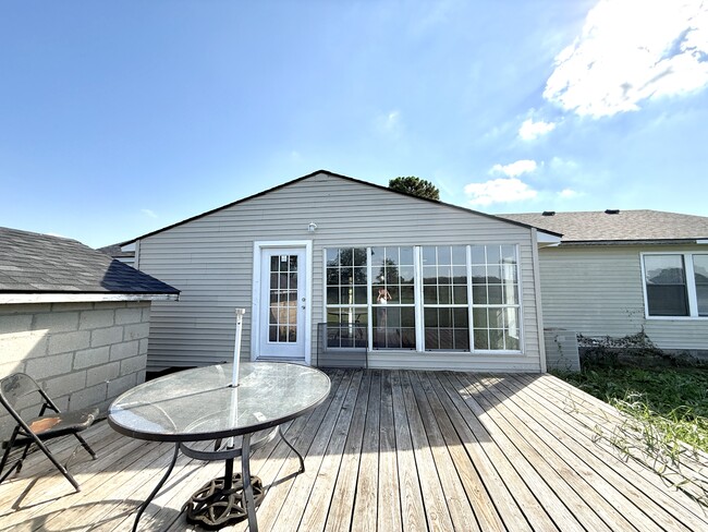 Building Photo - 5566 OK-199