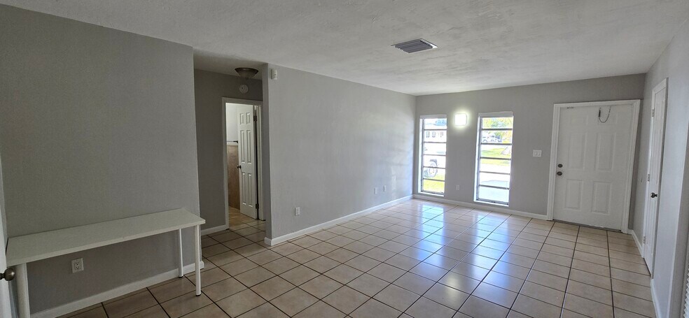 Building Photo - 19572 NW 29th Pl