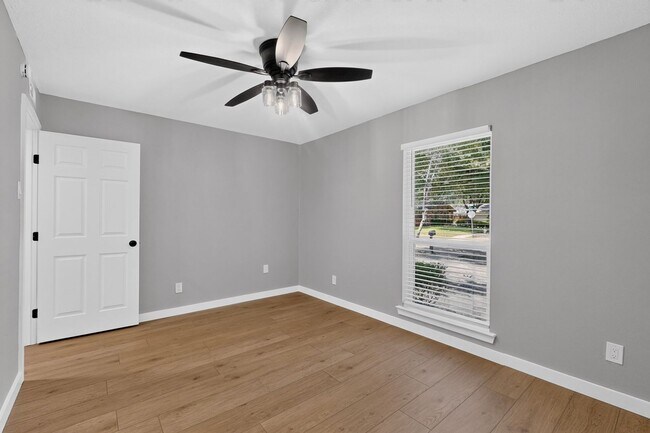 Building Photo - Plano Gem Ready To Be Your Home