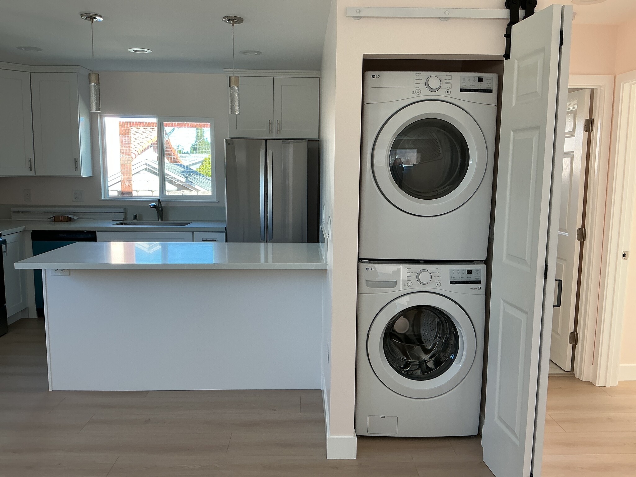 Building Photo - 5109 Dubois Dr