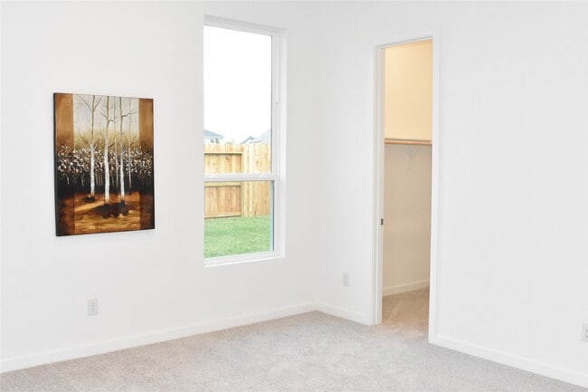 Building Photo - 32042 Sweet Pea Mdw Dr