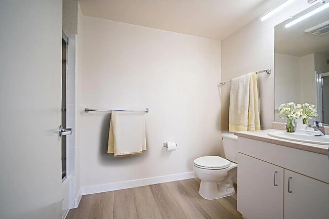 Building Photo - 8200 Oceanview Terrace