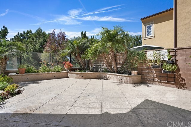 Building Photo - 21 Gardenpath