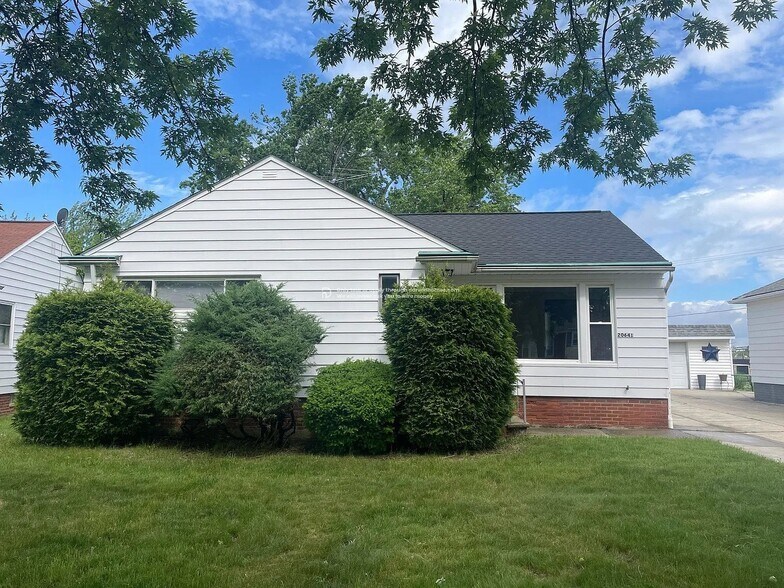 Building Photo - 20641 Centuryway Rd