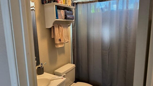 Building Photo - 106 Franklin Blvd