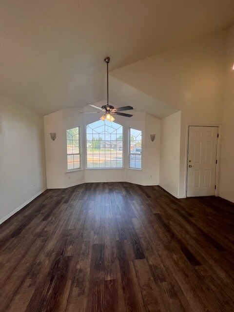 Building Photo - 3 Bed 2 Bath in Nampa!