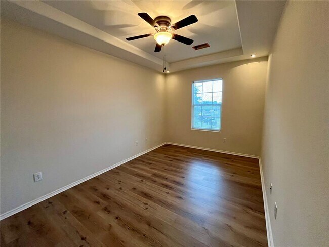 Building Photo - 5517 Rio Sabinas St
