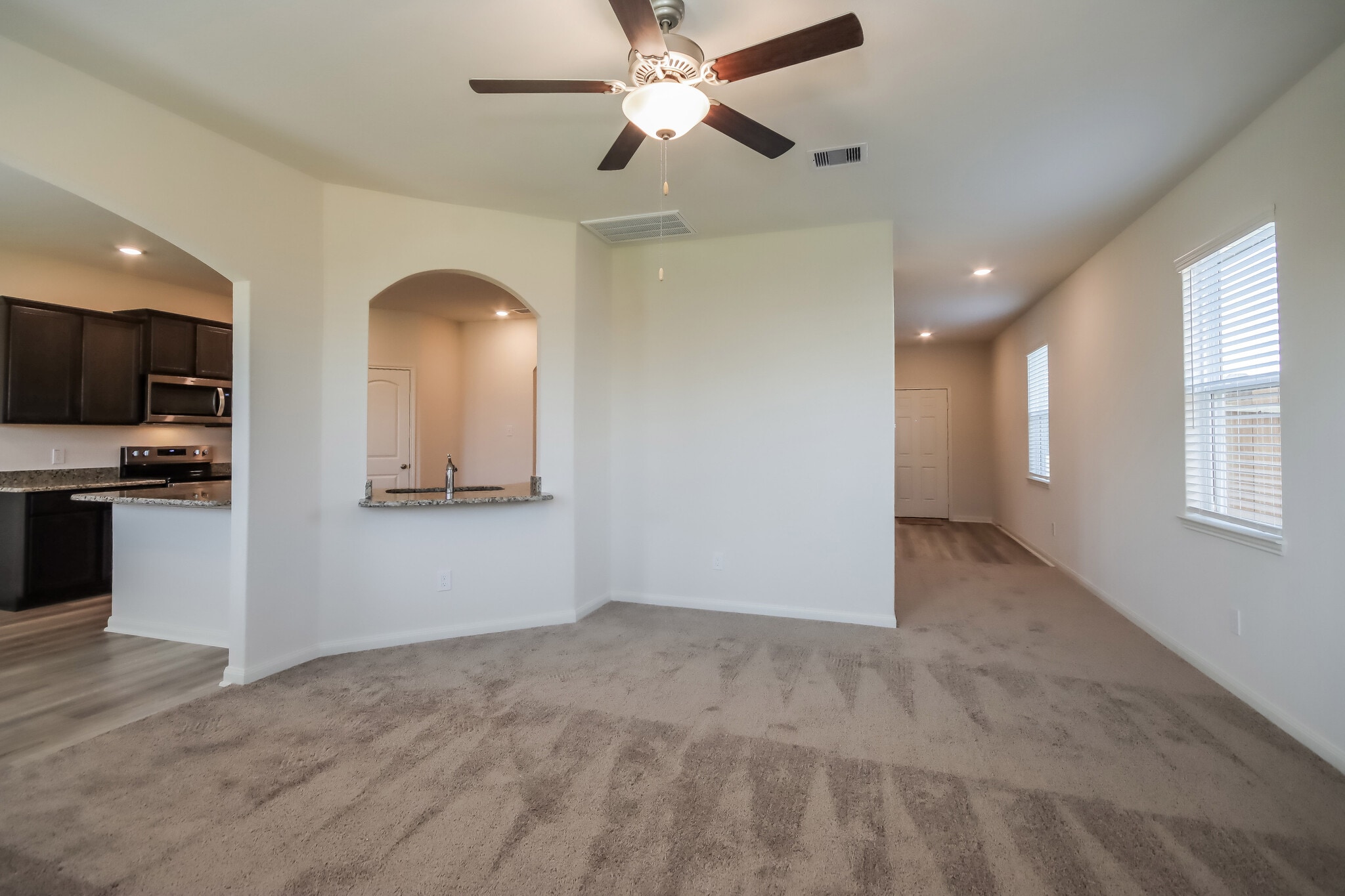 Building Photo - 8414 Bermuda Blue Rd