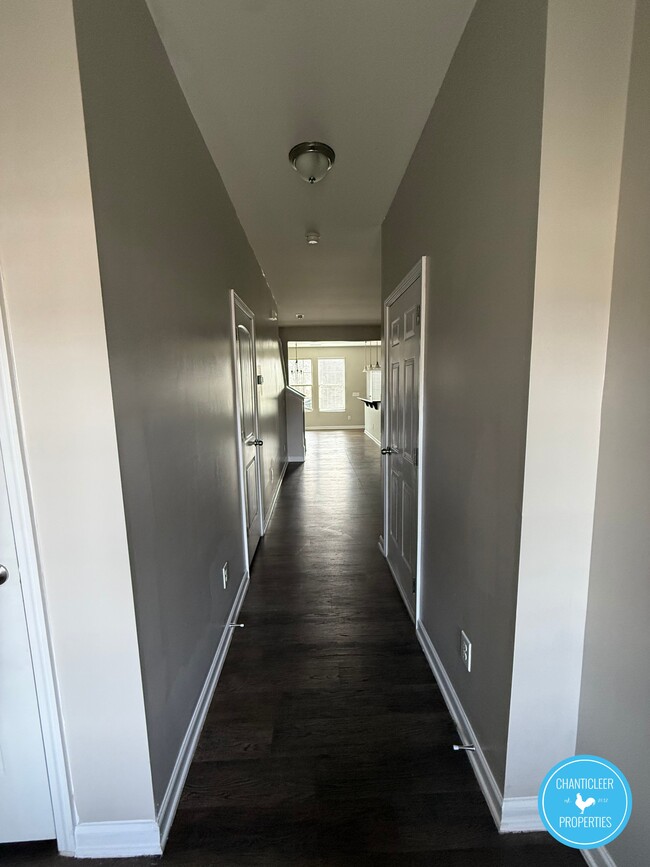 Building Photo - 3721 Landshire View Lane