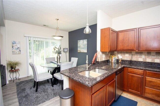 Building Photo - 5680 Cascade Run