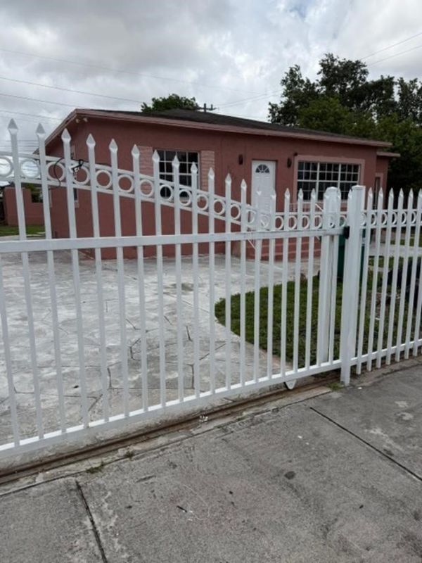 Building Photo - 9230 NW 16th Ave