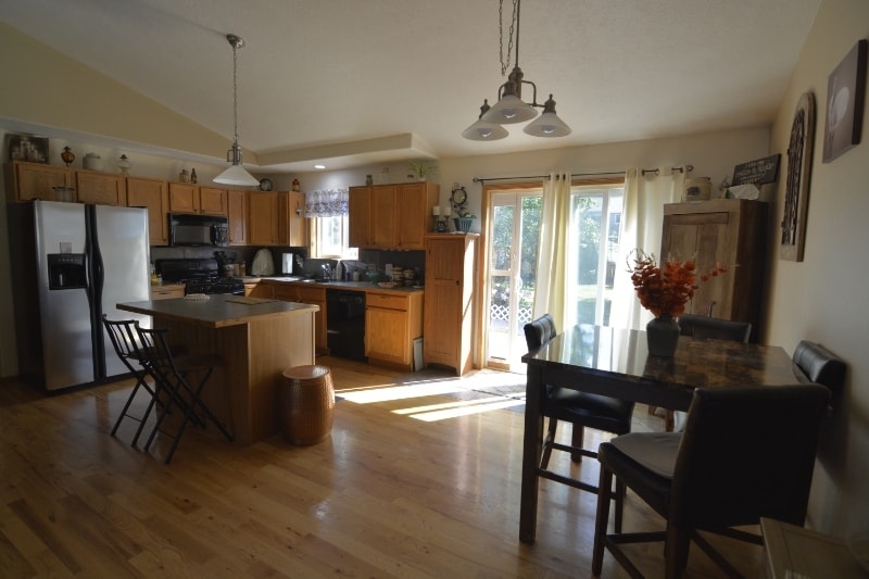 Building Photo - 3000 Oliver St