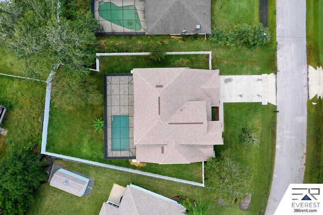 Building Photo - 60 Brigadoon Ln