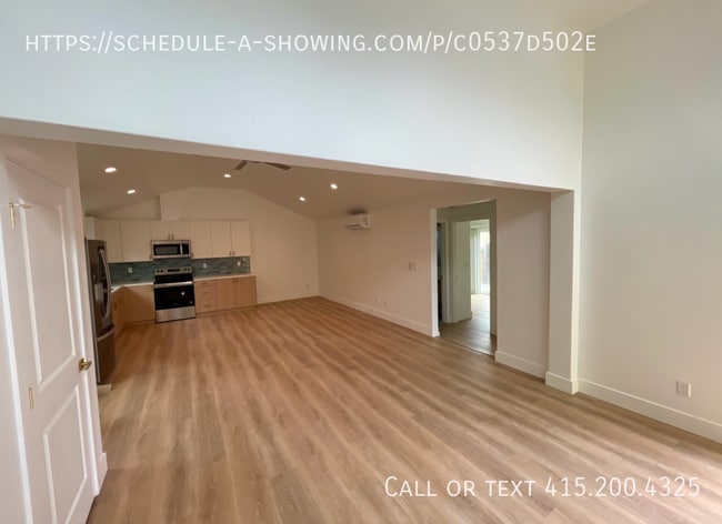 Building Photo - 727 2nd St