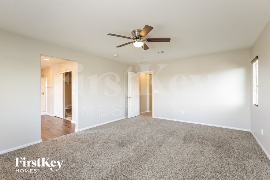 Building Photo - 8048 Carr Valley St