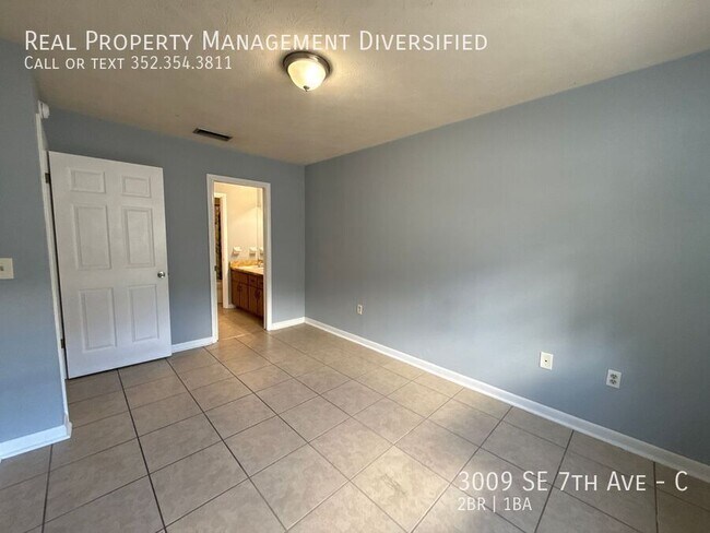 Building Photo - 3009 SE 7th Ave