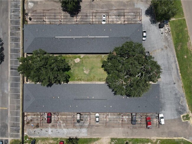 Building Photo - 14 Valley View Dr
