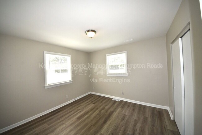 Building Photo - 213 Bassett Ave