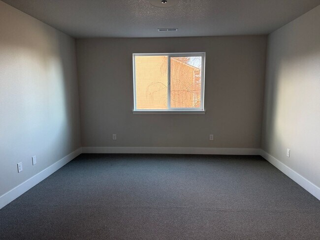 Building Photo - Beautiful Three Bedroom New Construction Home For Rent