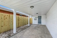 Building Photo - 901 Perrin Dr