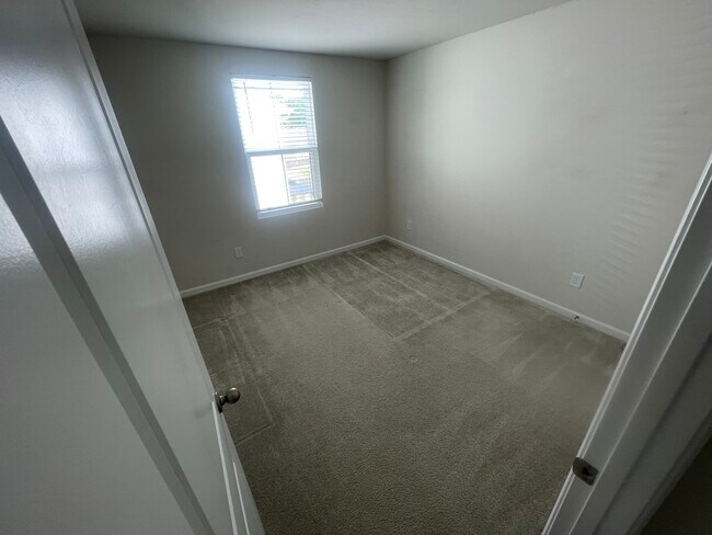 Building Photo - Easley Single Family Home