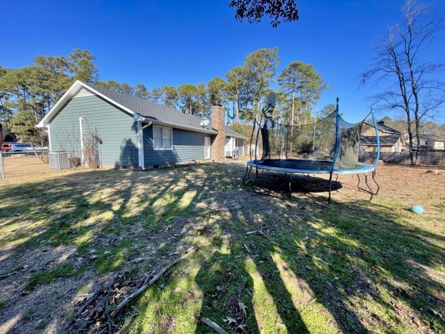 Building Photo - 5883 Waccamaw Ct