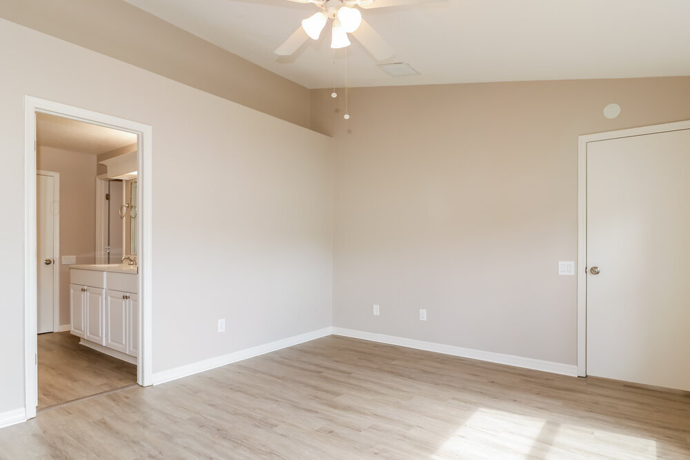 Building Photo - 18134 Leafwood Cir