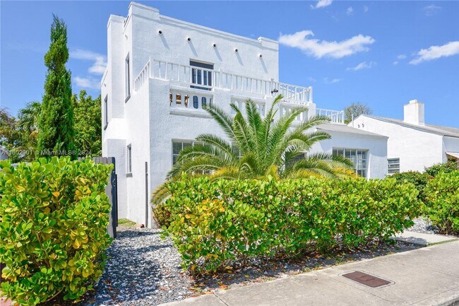 Building Photo - 53 48th Street 0, Miami, FL 33127