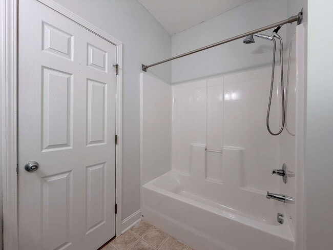 Building Photo - Charming 3-Bedroom Home in the Heart of Raleigh!