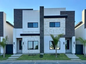 Building Photo - 8218 Casa Verde Rd