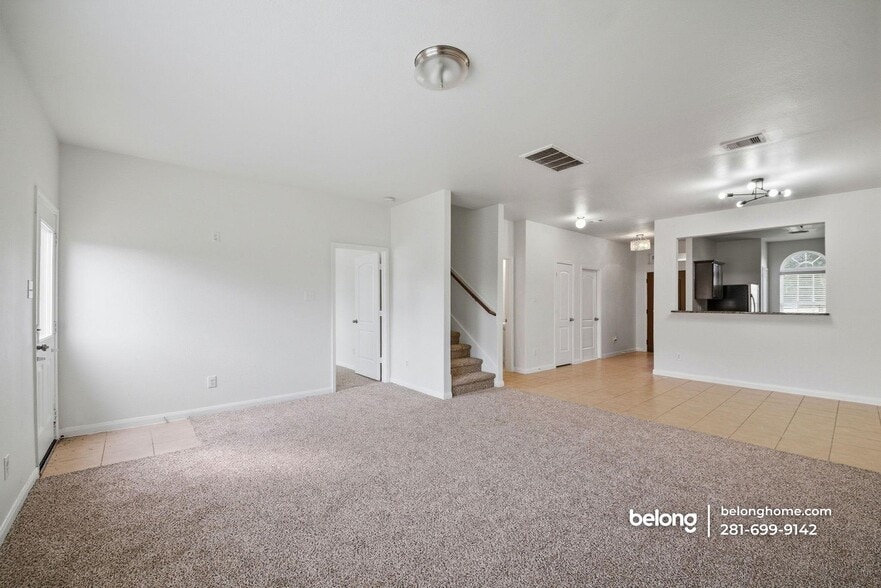 Building Photo - 2006 Quiet Palm Ln