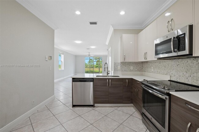 Building Photo - 2277 Pasadena Way