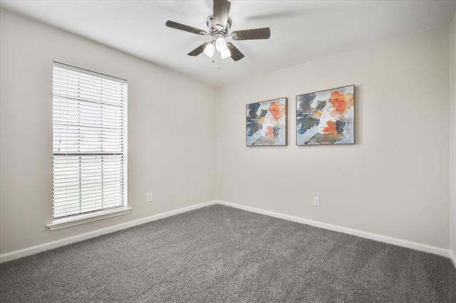 Building Photo - 1501 Springaire Ln