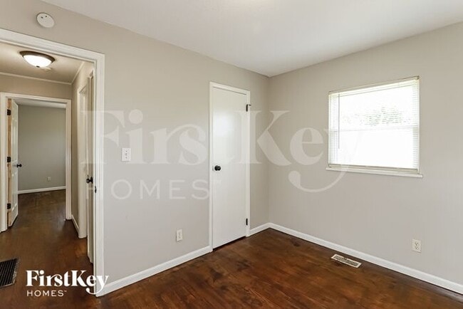 Building Photo - 19112 E Ponca Dr