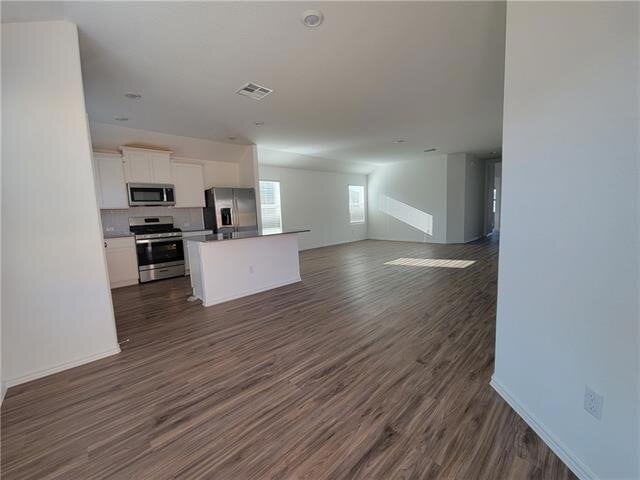 Building Photo - 5576 Bellissima Way