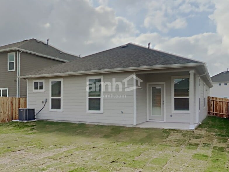 Building Photo - 380 Aspen Waters