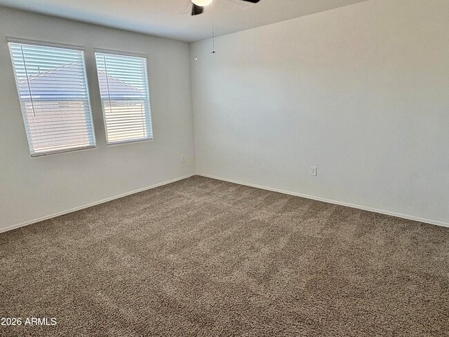 Building Photo - 1575 E Lardner Dr