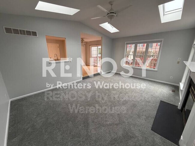 Building Photo - 345 Spenceola Pkwy